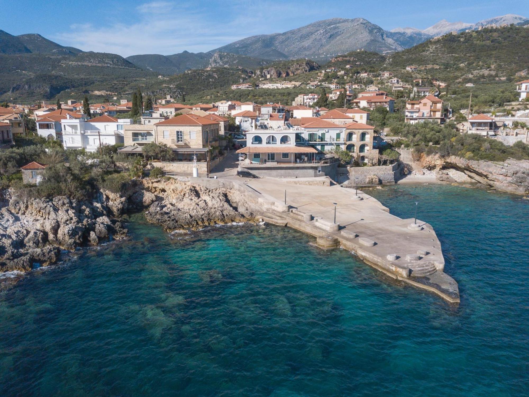 Marina Apartments Kardamyli Exterior photo